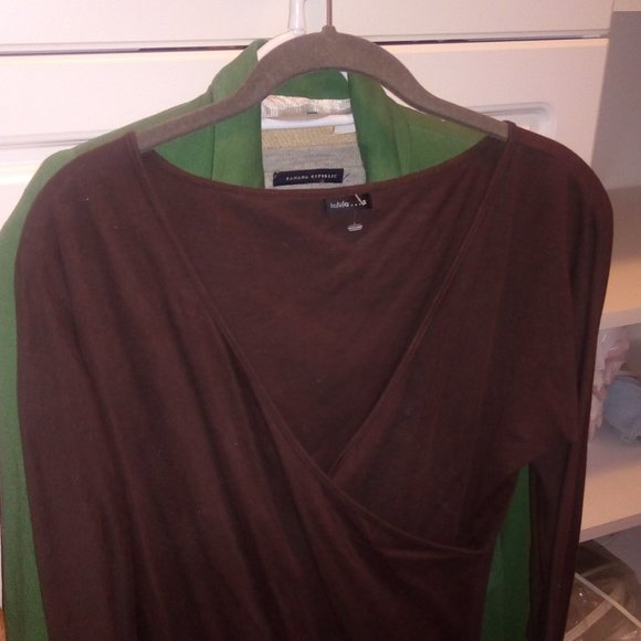 Aritzia Sexy Crossover Top! - Picture 2 of 3